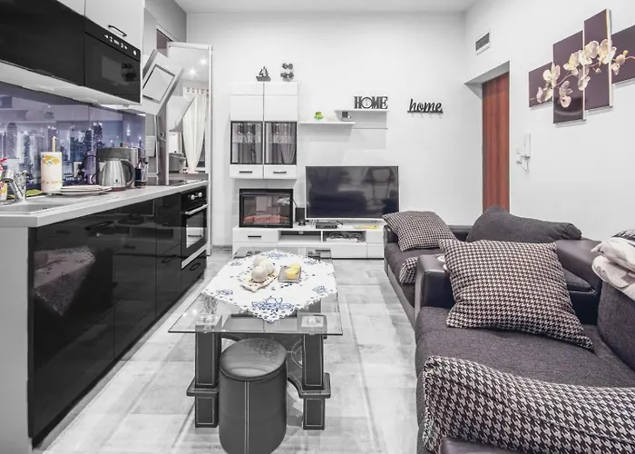 Smart-apt Comfortable In The Center Of קטוביץ